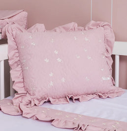 Almofada Bordada Flores e Borboletas Rosa Nuvem - 40x30cm