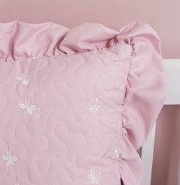 Almofada Bordada Flores e Borboletas Rosa Nuvem - 40x30cm