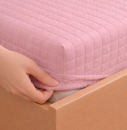 Colcha Com Elástico Quadradinho - Rosa Chá